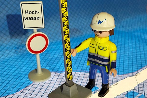 Es gibt die Möglichkeit mehr über unsere Arbeit zu erfahren. Neben dem Hochwasserschutz übernehmen wir eine ganze Reihe weiterer Aufgaben.